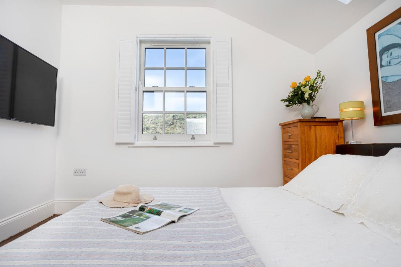 Finest Retreats - Lighthouse Cottage Rampside Экстерьер фото