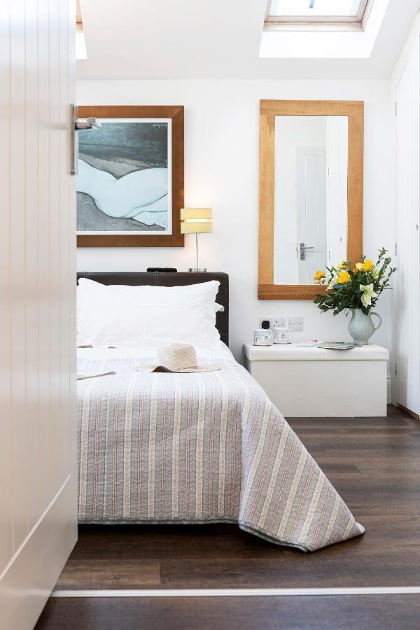 Finest Retreats - Lighthouse Cottage Rampside Экстерьер фото